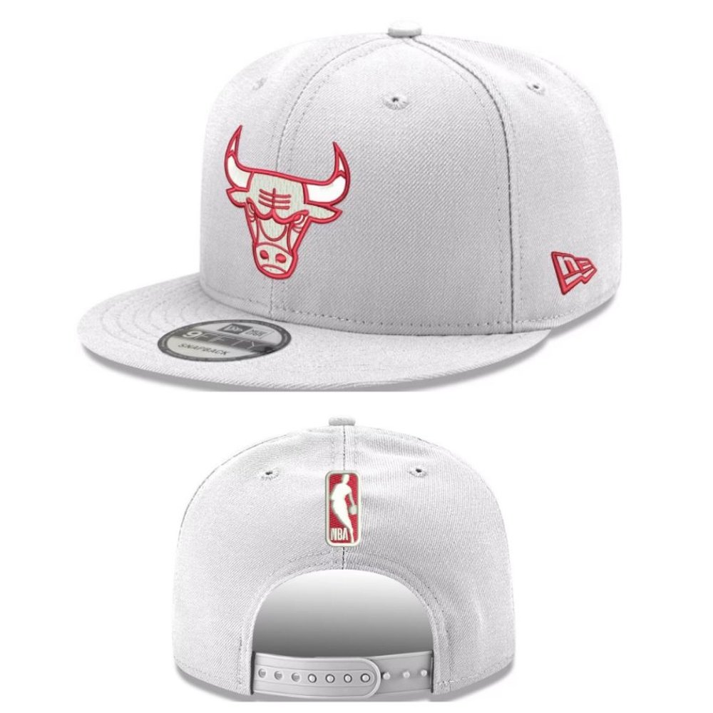 chicago_bulls_snapback_hat_h8wsicymp0v9